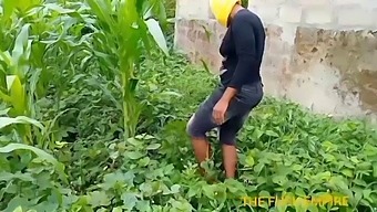 Our Agriculture Teacher Visits Her Students' Maize Field And Gets Lucky With A College Boy