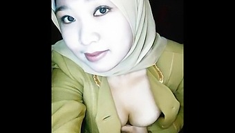 Asian-Cfnms: A Turkish-Arabic Mix Of Hijabs