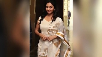 Married Aunty Indulges In Phone Sex With Younger Lover In Telugu