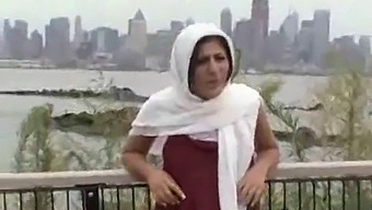 Ass-Licking And Anal Play In Arab Girl'S Home