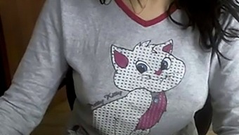 Sensual Solo Show By A Turkish Cam Girl