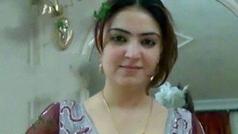 Hd Video Of A Hot Group Sex With An Attractive Pakistani Aunty