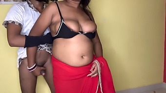 Kamvali Bay, The Curvy Indian Lady