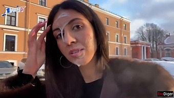 Stunning Woman Flaunts Facial In Exchange For Money From Unknown Individual - Cumwalk